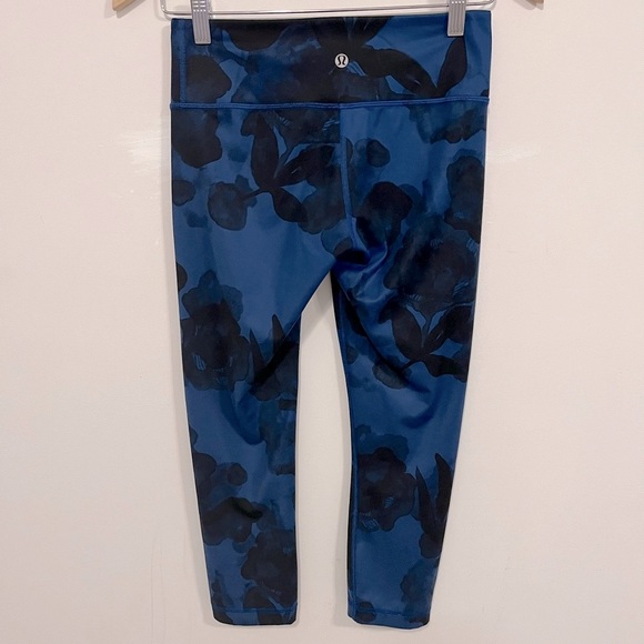 Lululemon Wunder Under Crop II *Full-On Luxtreme Jumbo Inky Floral 4 - Picture 14 of 16
